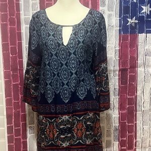 3/4 sleeve light weight Blue pattern dress